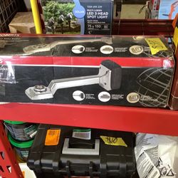 Roberts Deluxe Carpet Knee Kicker with Adjustable Length from 17 in. to 21 in.