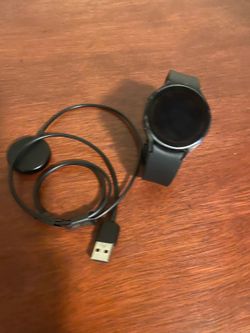 44mm LTE Samsung Galaxy Watch 4 (model SM-R875U)