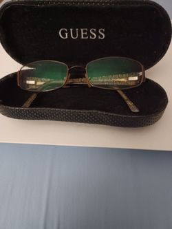 Guess Rectangle eyeframes