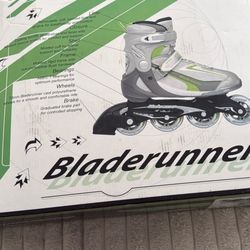 Women’s Rollerblade Blade Runner Size 8