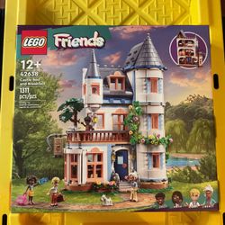 Friends Castle Bed And Breakfast Set 42638