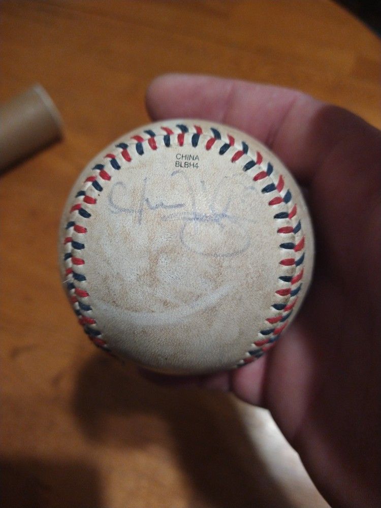 MLB Autograph Baseball Unidentified