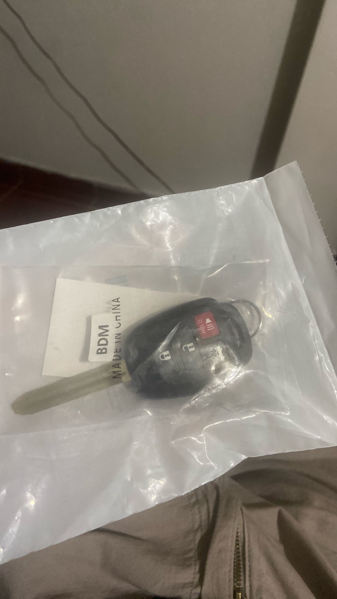 Key Fob Shell Fits 2012-2017 Toyota Camry / 2014-3017 Toyota Corolla
