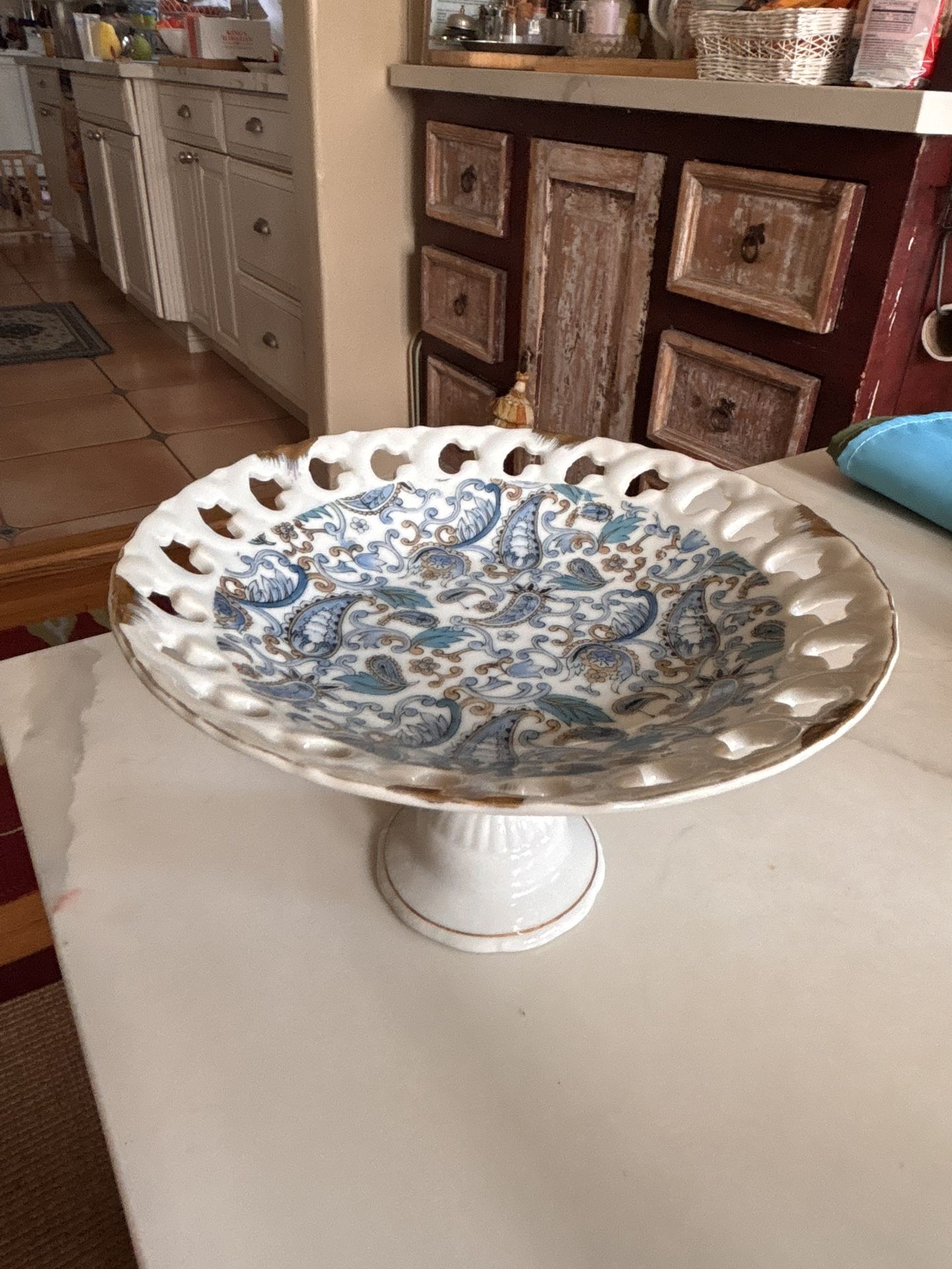 Lefton’s Blue Floral Chintz China Pedestal Server Stand made in Japan