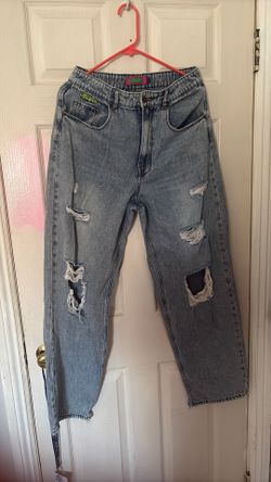 Empyre pants