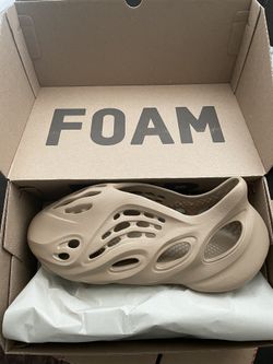 Adidas Yeezy Foam RNR Clay taupe - Size 12