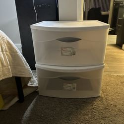 2 Storage Containers 