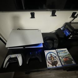 PS5 With Accessories 
