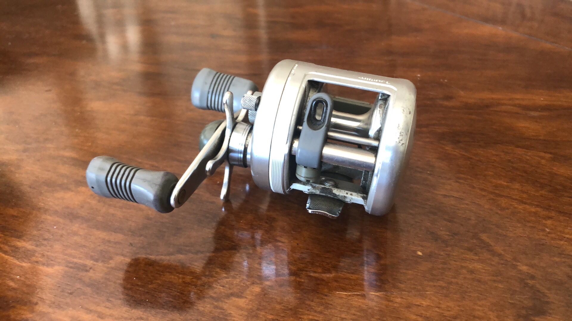 calcutta saltwater reels Shimano Elevate confidence on the water with the Calcutta Conquest MD 300 Shimano Fishing CALCUTTA 700B Round
