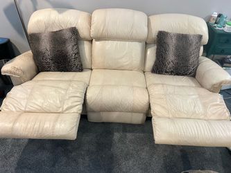 Free lazy boy couch and recliner