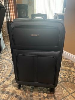 U.S Traveler Suitcase