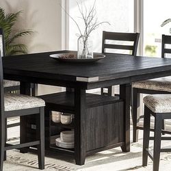 Jerome’s Dining Table With Upholstered Chairs