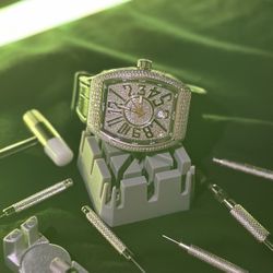 Franck Muller Vanguard V41 Full Diamond