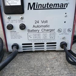 Minuteman 24 V Battery Charger 25 Amps