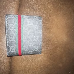 Gucci Men’s Wallet 