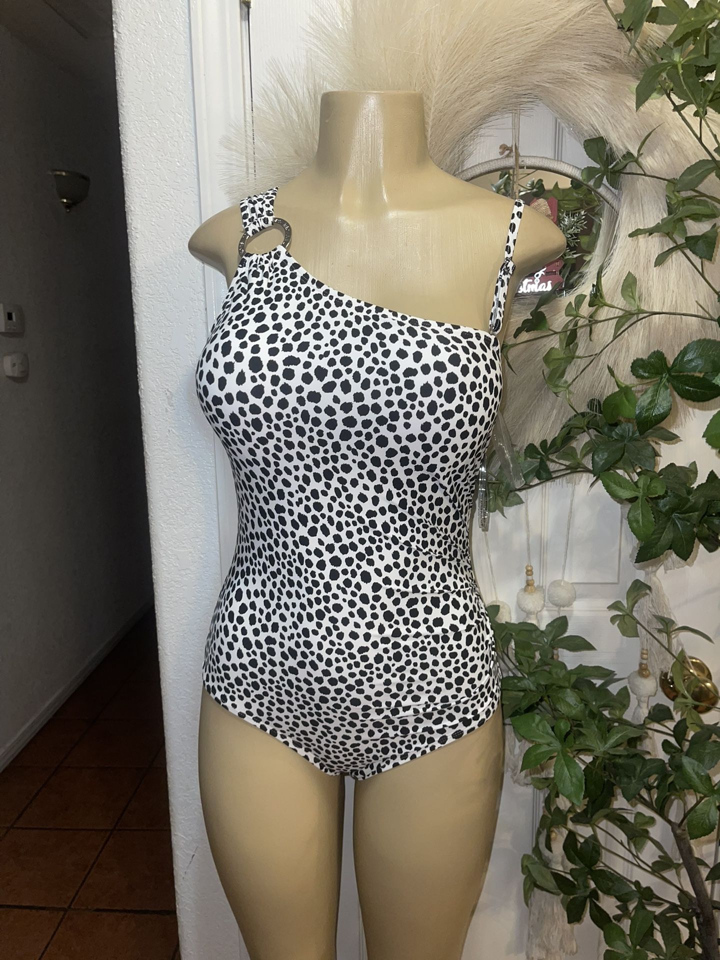Michael Kors Bath Suit Size 10