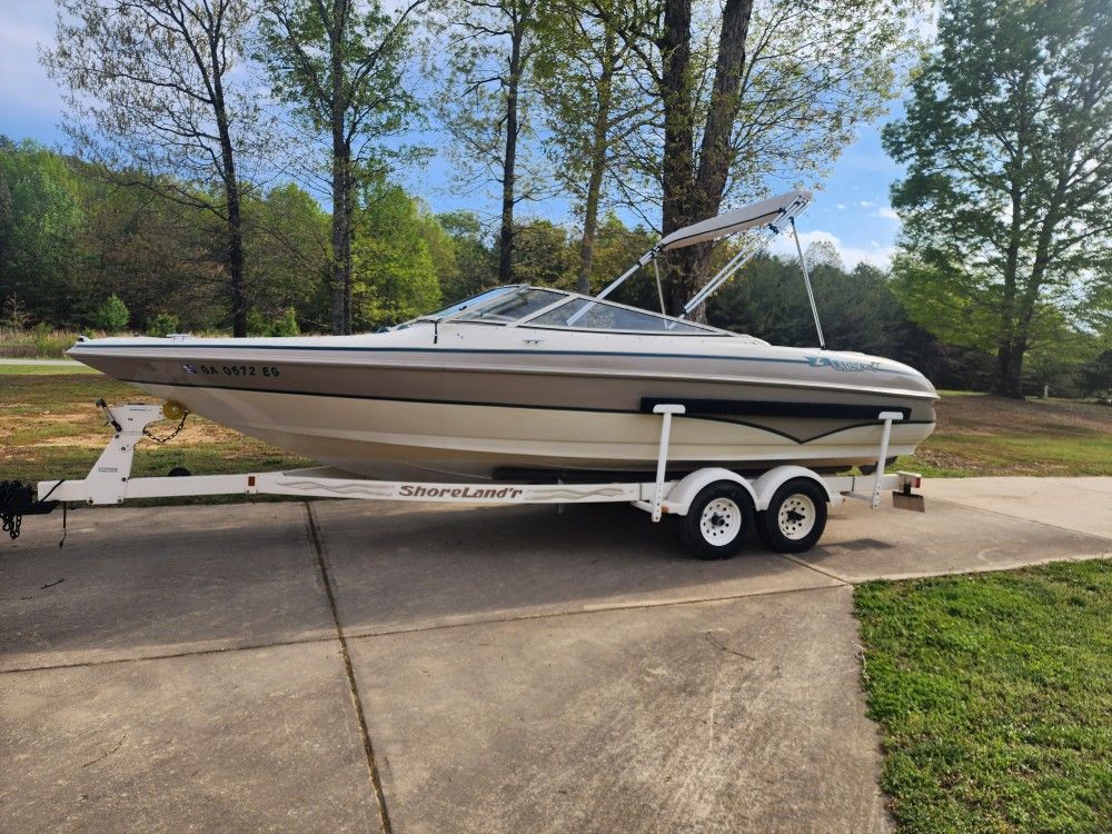 1998 Larson 226 lxi