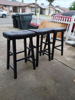26" Backless Saddle Barstools Set Of  3