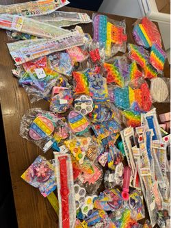 New fidget spinner and pop it toys