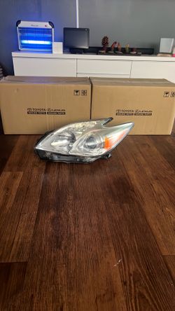 2012 2013 2014 2015 TOYOTA PRIUS LEFT DRIVER SIDE HALOGEN HEADLIGHT