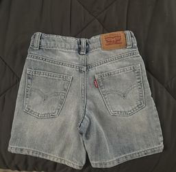 Size 4T……..Toddler Levi’s Boys Shorts