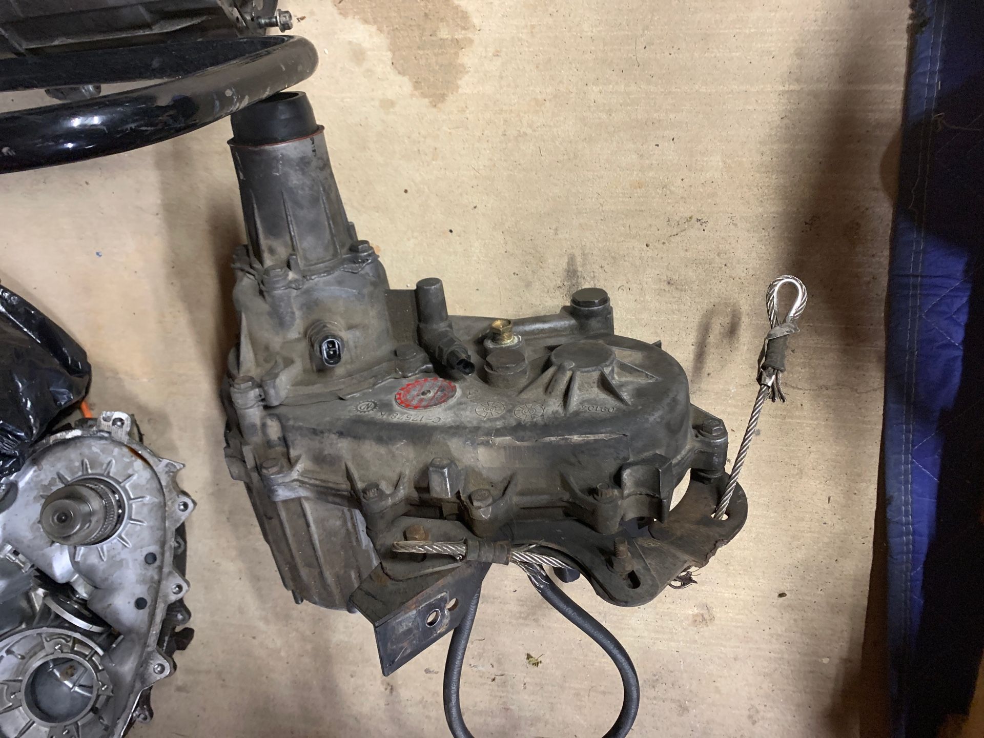 NP242 Transfer case. Hummer H1/Humvee application! for Sale in Magnolia