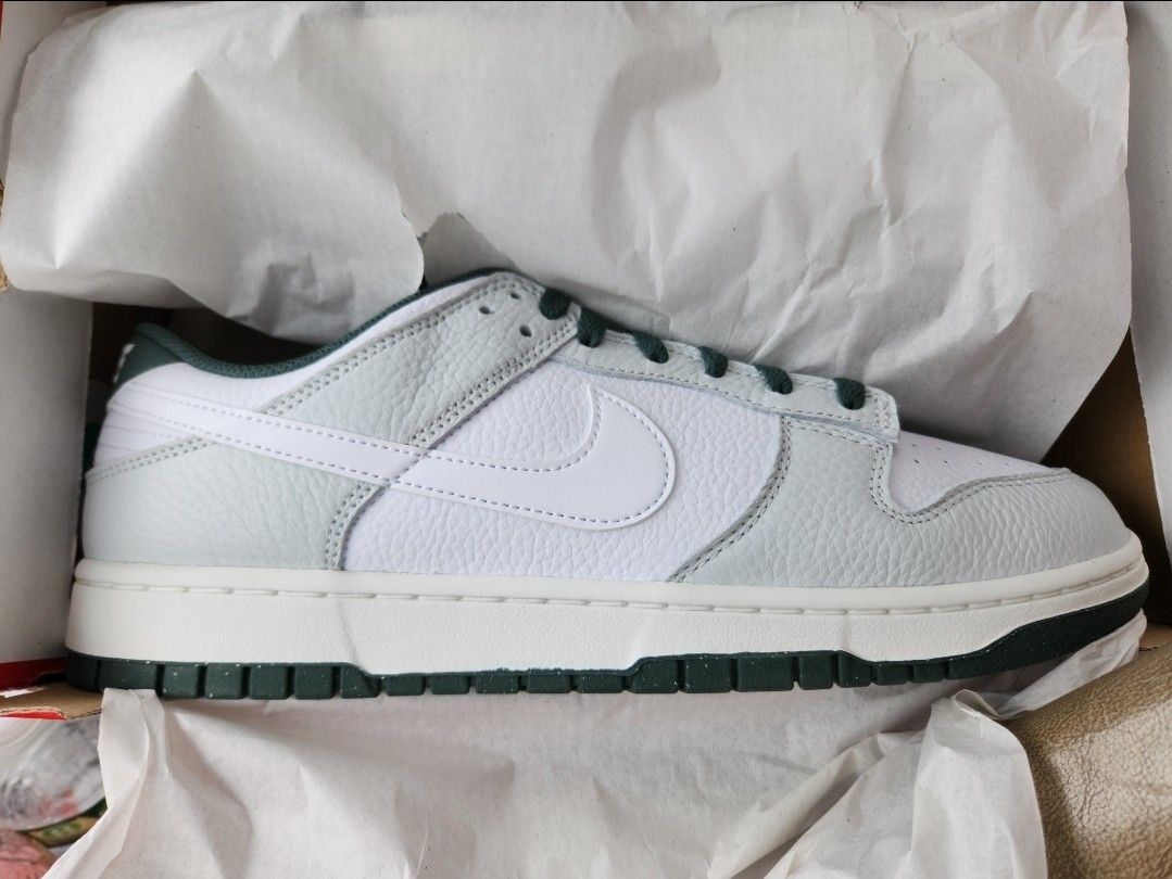 Nike Dunk Low Retro SE 'Photon Dust/Vintage Green'