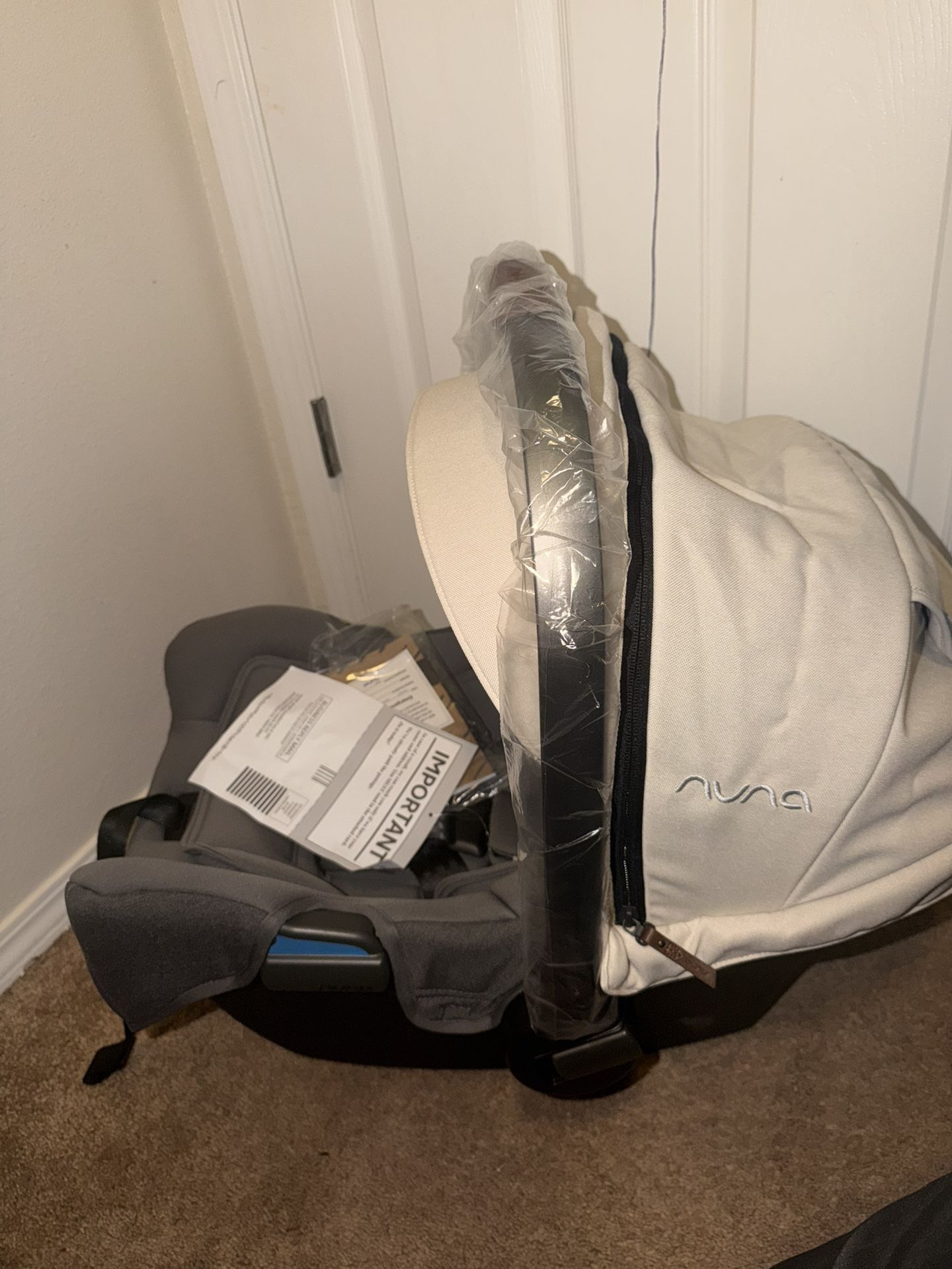 Nuna Car seat