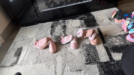 Girls shoes