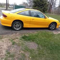 03 Chevy cavalier LS two-door coupe all options everything works fresh tires in the back 2.2 ecotech. 30 miles per gallon maybe . $167,000 MI . Well t