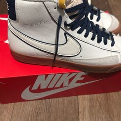 Nike Blazer Mid '77 Premium 'Sail Navy Gum'
