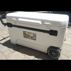 Igloo Maxcold Glide 110Qt Wheeled Cooler | Insulated Hard Shell Ice Chest