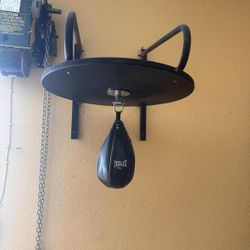 punching speed bag 