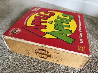 Apples to Apples: Apple Crate Edition - Party Card Game w/ Wooden Box