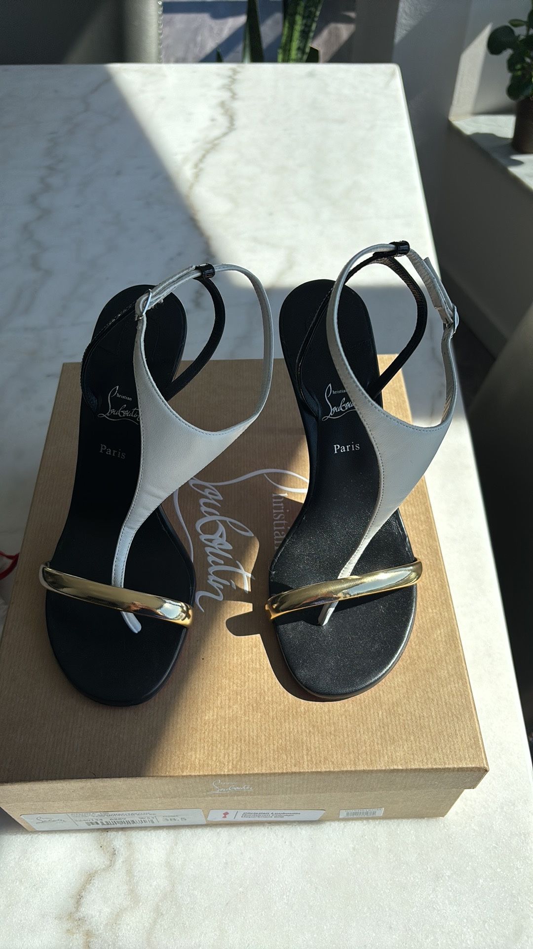 🛎️MUST GO TOMORROW $150 Athina Christian Louboutin 38.5 Heels
