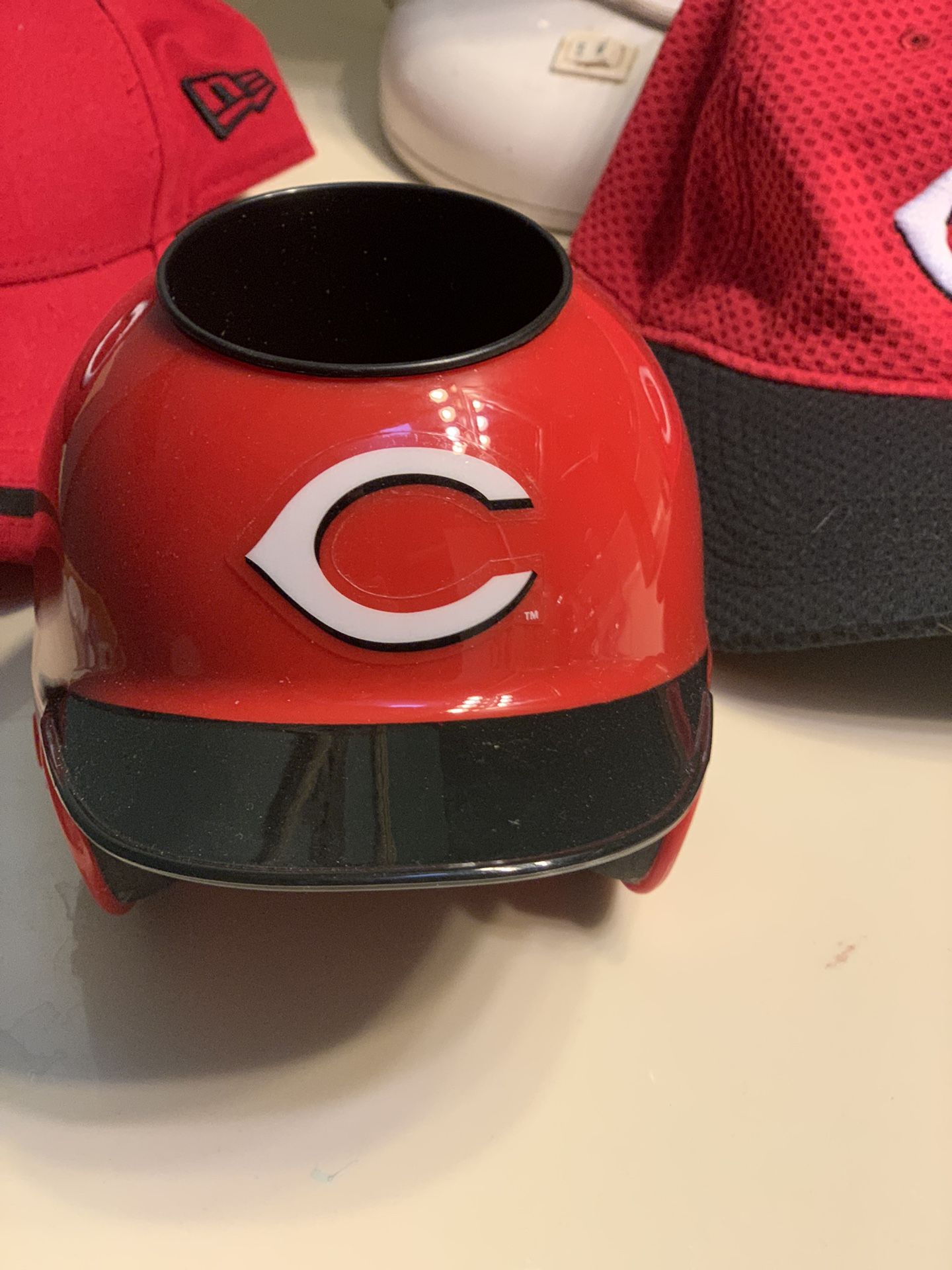 Reds Pen Holded New