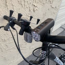 Mounted Bicycle Flashlight