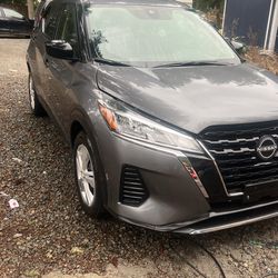 2023 Nissan Kicks