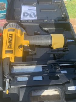 Dewalt Finish Nailer