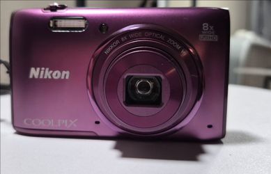 Nikon COOLPIX Camera with 6x Zoom Lens (Plum) (OLD MODEL
