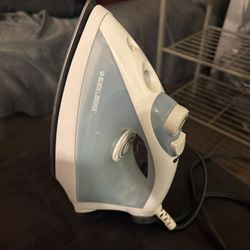 Black & Decker Iron