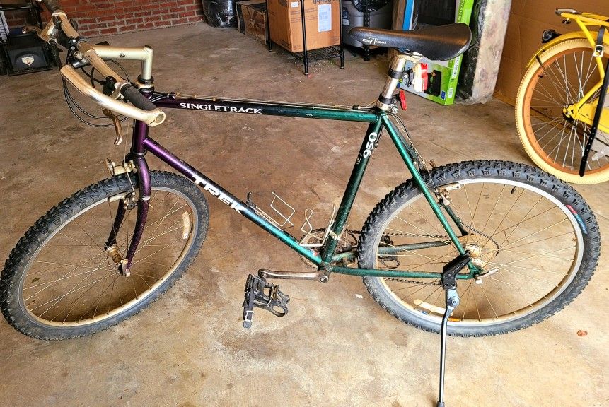 Vintage Trek SingleTrack 950 Bike