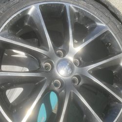 Dodge Durango rim hyper grey