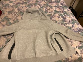 Brand New Grey Nike Tech. Men Size M
