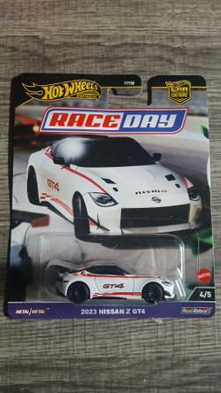 Hot Wheels Premium Car Culture Race Day 2023 Nissan Z GT4 Group #4 die-cast car