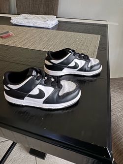 Nike low panda toddler 10c