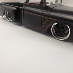Jada Toys Black Classic Pickup Truck Model scale 1:24