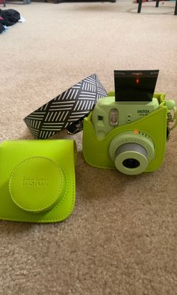 Instax mini 8 camera