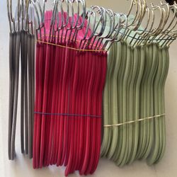Slim Clothes Hangers 
