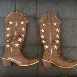 wetkiss Women's Pointed Toe Cowboy Boots (Brown Stars)